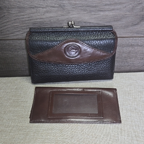Vintage Dooney & Bourke Brown Pebble Leather Checkbook Wallet - Picture 1 of 7
